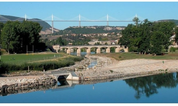 Découverte de la Nage en Eau Vive Découverte &amp; perfectionnement Millau 31 mai &amp; 1 juin 2025